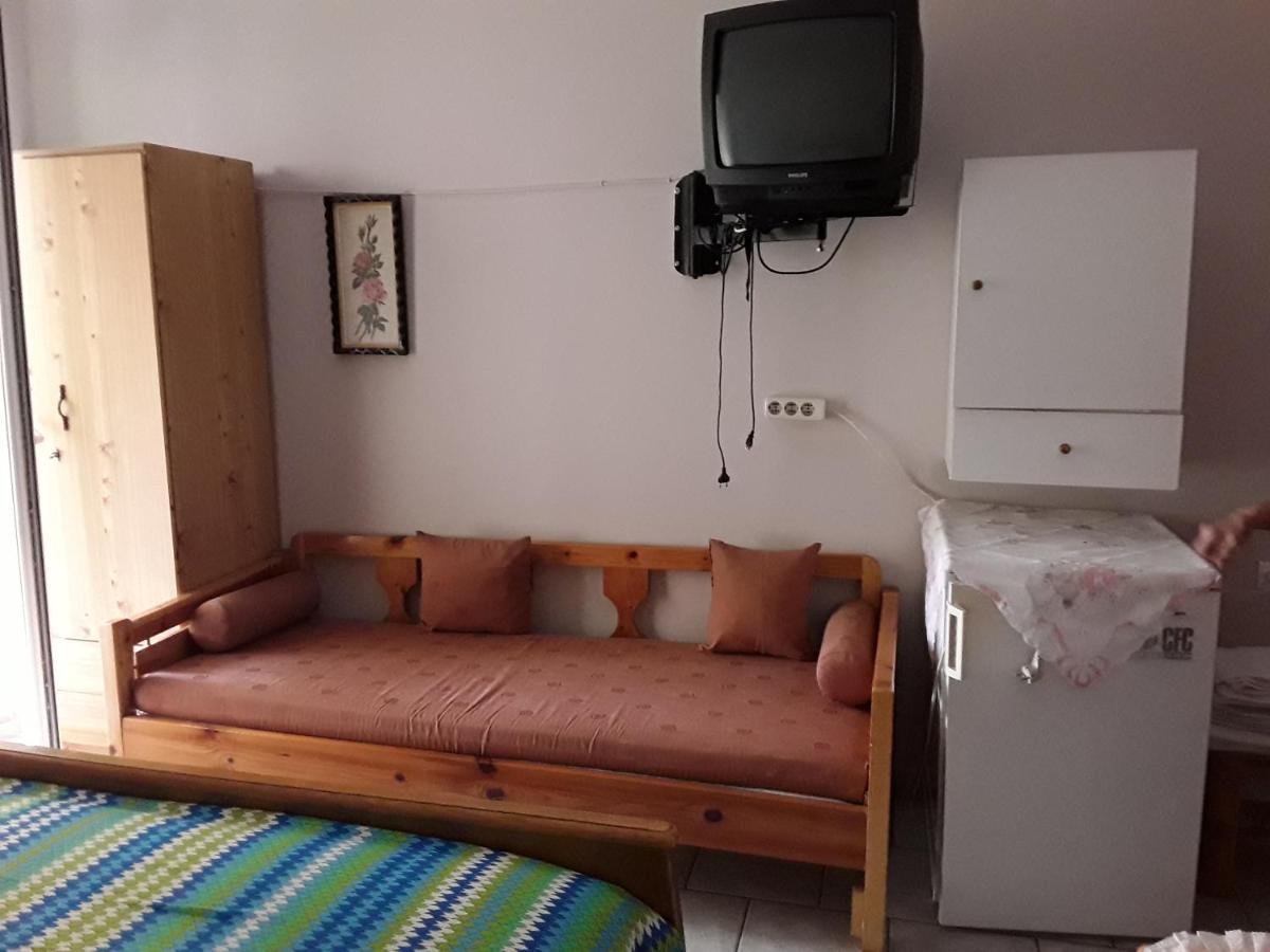 卡梅纳维洛拉 Γιαννουλα Κρετση酒店 外观 照片