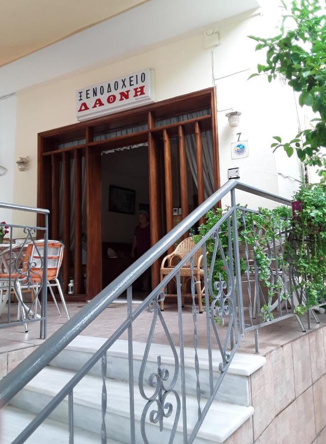 卡梅纳维洛拉 Γιαννουλα Κρετση酒店 外观 照片
